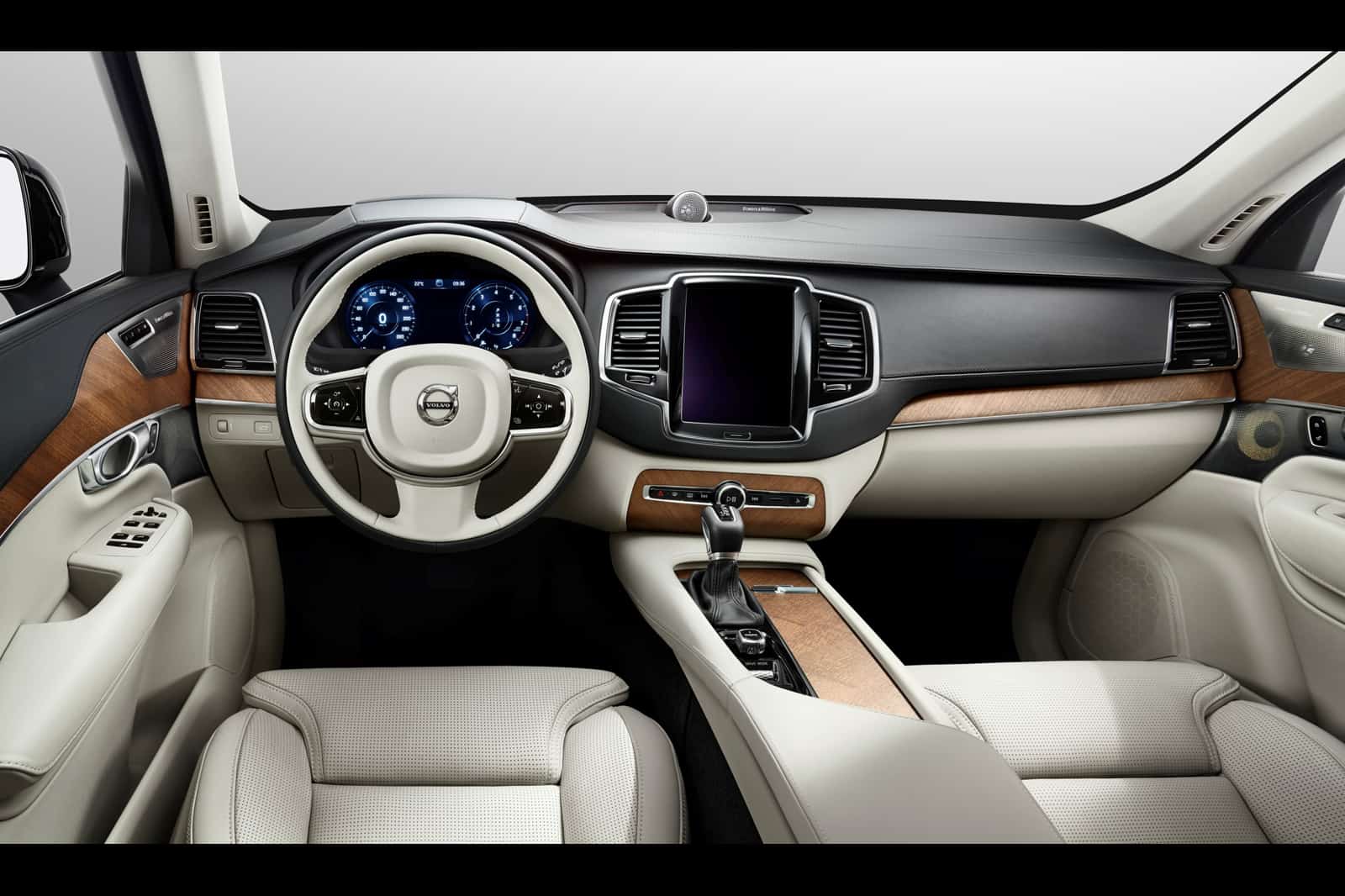 Volvo-XC90-Interior-11