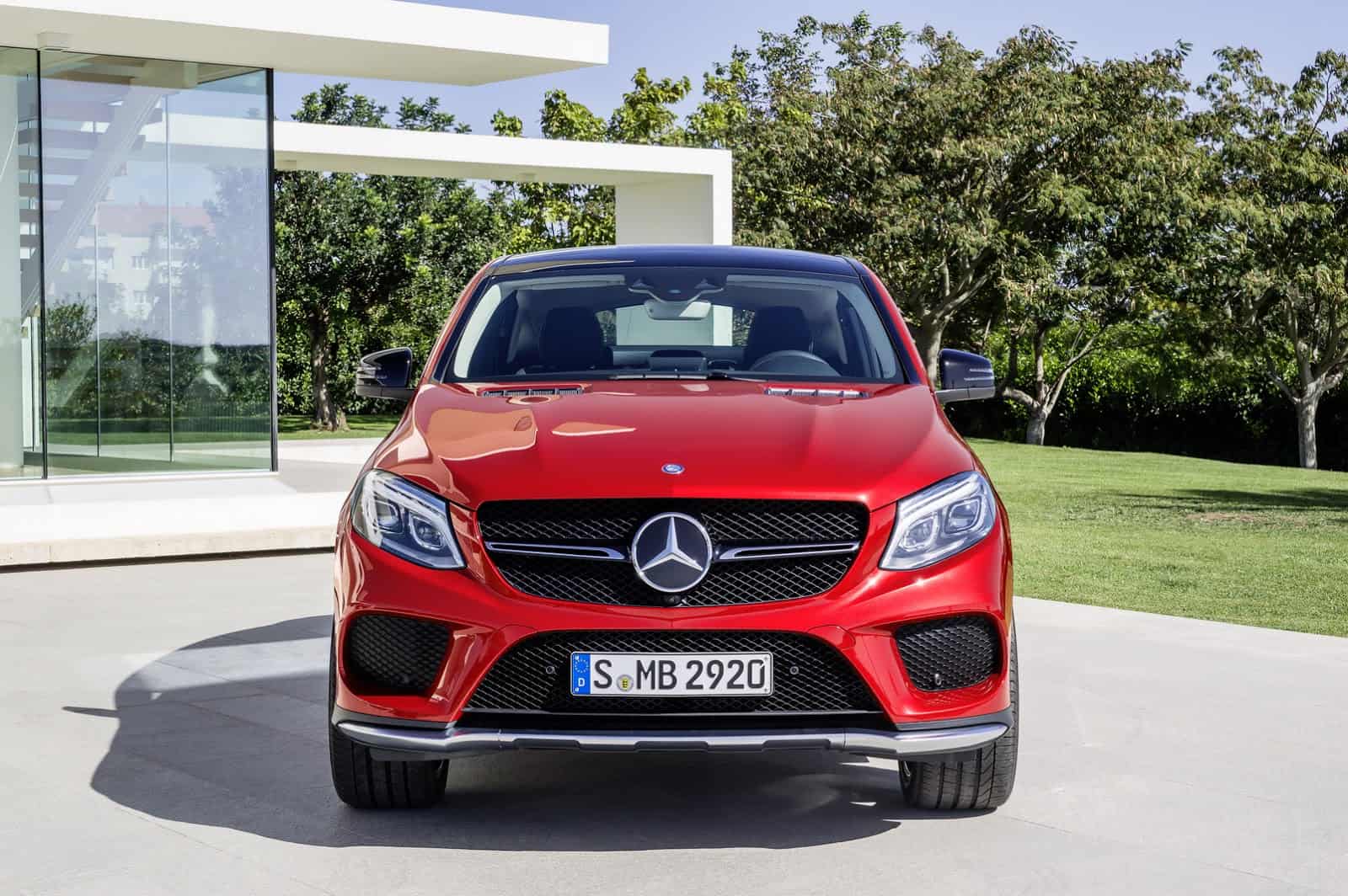 2016-Mercedes-Benz-GLE-Coupe-12