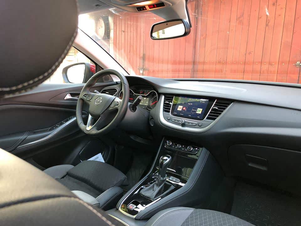 Opel Grandland X interior